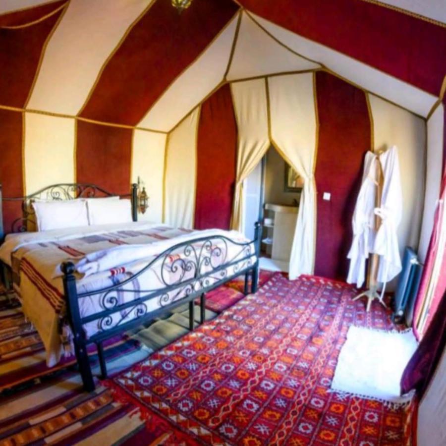 ホテル Family Luxury Glamping メルズーガ エクステリア 写真