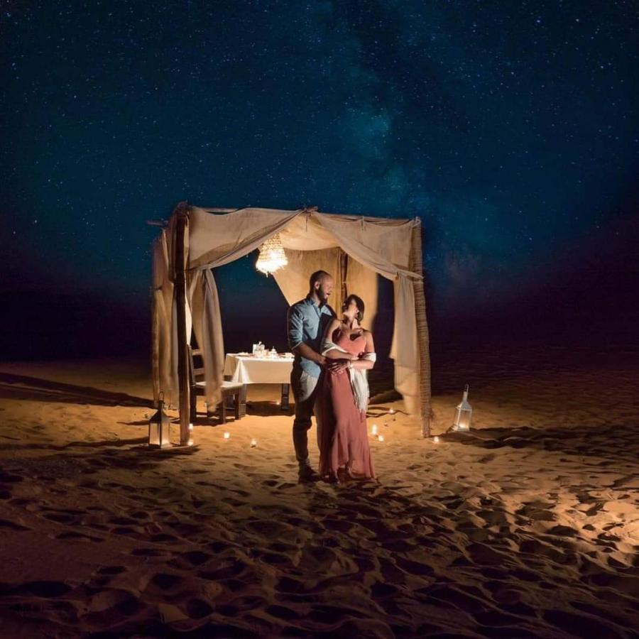 ホテル Family Luxury Glamping メルズーガ エクステリア 写真
